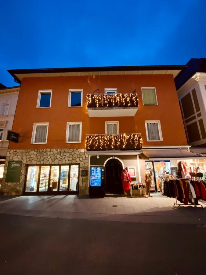 Jainzen Einzimmerferienwohnung Mitten Im Zentrum Bad Ischl Esterno foto